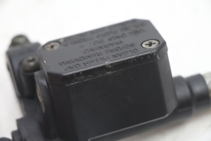 photo de MASTERCYLINDER ANTERIORE PIAGGIO X9 EVOLUTION 125 (2003 - 2007) - Ricambio usato controllato