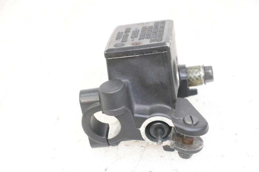 photo de POMPA FRENO ANTERIORE YAMAHA XJ6 ABS 600 (2008 - 2016) - Altra angolazione