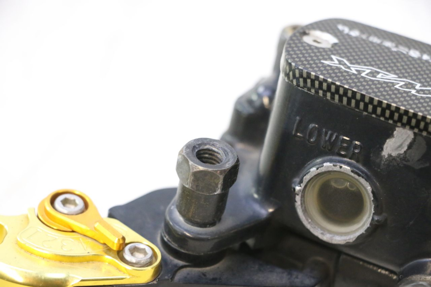 photo de POMPA FRENO ANTERIORE YAMAHA XP T-MAX ABS 500 (2005 - 2005) - Vista d'insieme del prodotto