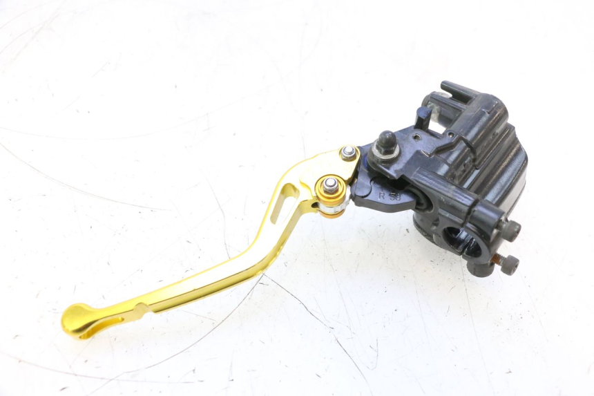 photo de POMPA FRENO ANTERIORE YAMAHA XP T-MAX ABS 500 (2005 - 2005) - Stato della superficie e materiale