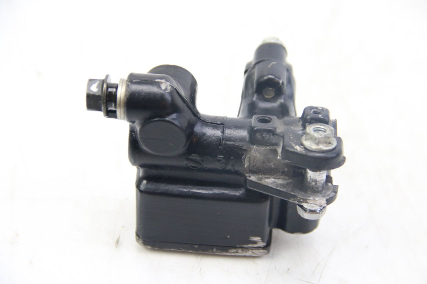 photo de MASTERCYLINDER ANTERIORE HONDA XR L 125 (2003 - 2007) - Altra angolazione