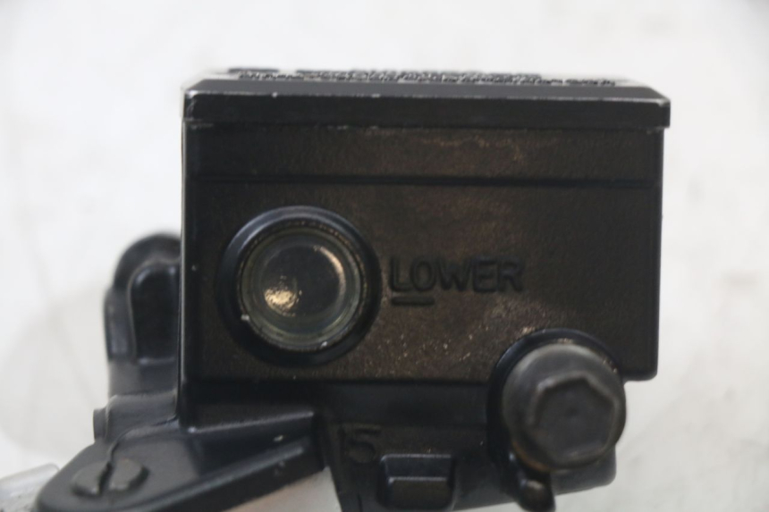 photo de MASTERCYLINDER ANTERIORE YAMAHA FJR ABS 1300 (2006 - 2012) - Dettaglio del componente