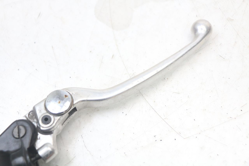 photo de MASTERCYLINDER ANTERIORE YAMAHA FJR ABS 1300 (2006 - 2012) - Primo piano tecnico