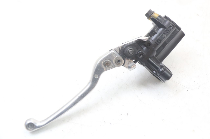 photo de MASTERCYLINDER ANTERIORE YAMAHA FJR ABS 1300 (2006 - 2012) - Dettagli dei punti di fissaggio