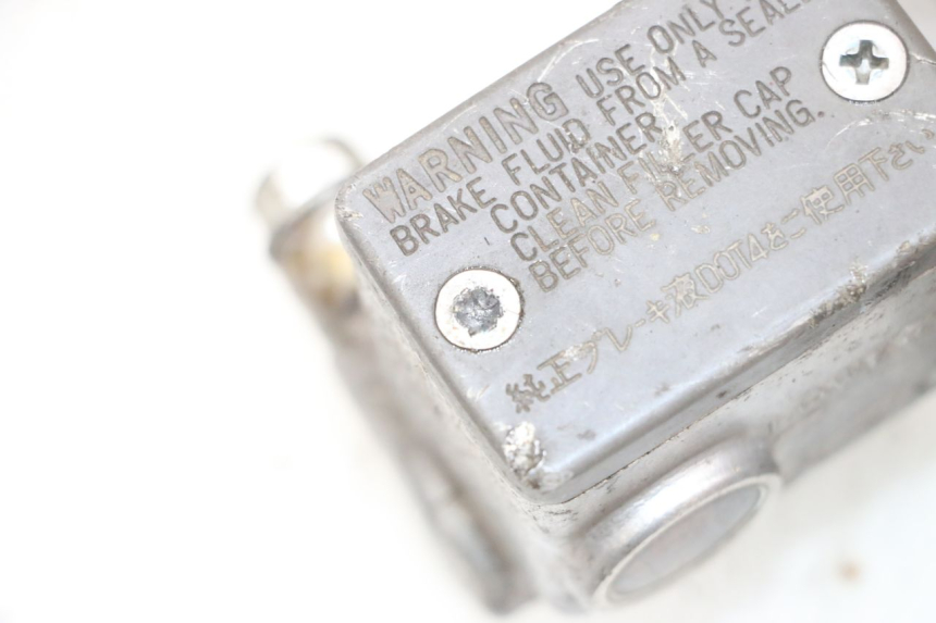 photo de POMPA FRENO ANTERIORE YAMAHA YFM R RAPTOR 250 (2008 - 2014) - Stato della superficie e materiale