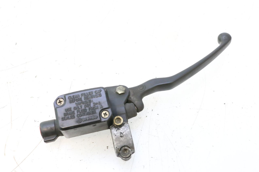 photo de MASTERCYLINDER ANTERIORE YAMAHA YP MAJESTY 125 (1998 - 2001) - Vista principale