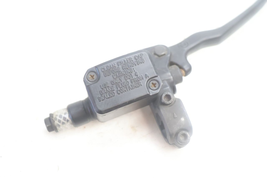 photo de MASTERCYLINDER ANTERIORE YAMAHA YP MAJESTY 125 (2002 - 2006) - Dettaglio del componente
