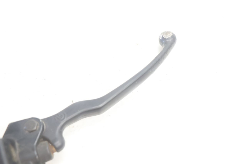 photo de MASTERCYLINDER ANTERIORE YAMAHA YP MAJESTY 125 (2002 - 2006) - Zoom sullo stato d'uso