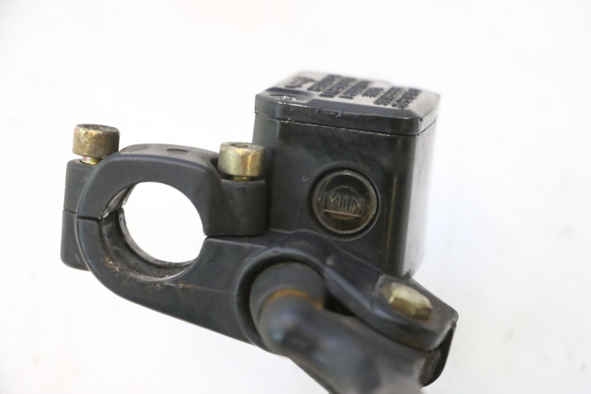 photo de MASTERCYLINDER ANTERIORE YAMAHA YP MAJESTY 125 (1998 - 2001) - Dettaglio del componente