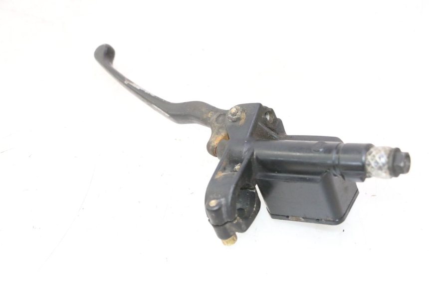 photo de MASTERCYLINDER ANTERIORE YAMAHA YP MAJESTY 125 (1998 - 2001) - Zoom sullo stato d'uso