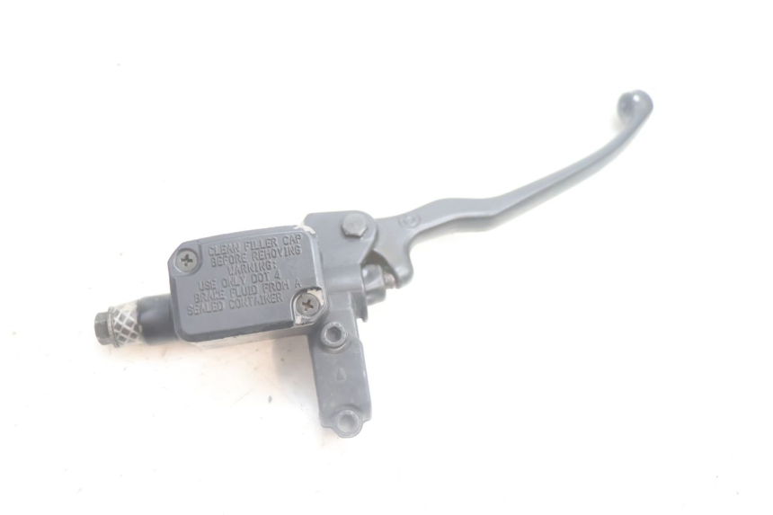 photo de MASTERCYLINDER ANTERIORE YAMAHA YP MAJESTY 125 (2002 - 2006) - Vista principale