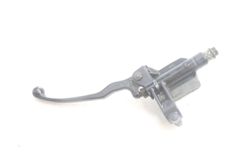 photo de MASTERCYLINDER ANTERIORE YAMAHA YP MAJESTY 125 (2002 - 2006) - Altra vista dell'articolo