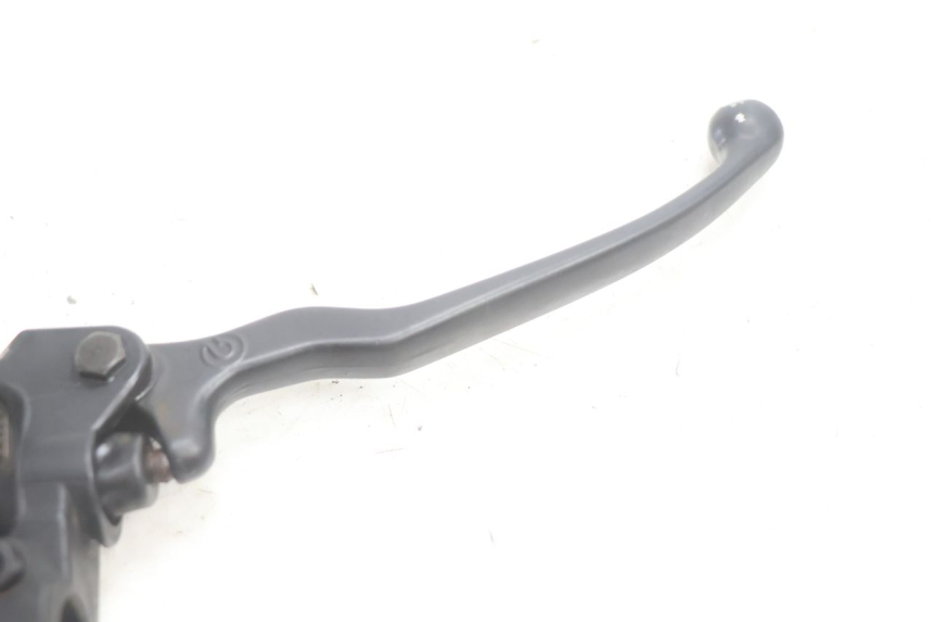 photo de MASTERCYLINDER ANTERIORE YAMAHA YP MAJESTY 125 (2002 - 2006) - Zoom sullo stato d'uso