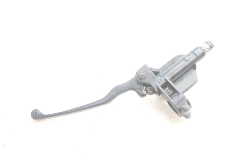 photo de MASTERCYLINDER ANTERIORE YAMAHA YP MAJESTY 125 (2002 - 2006) - Stato della superficie e materiale