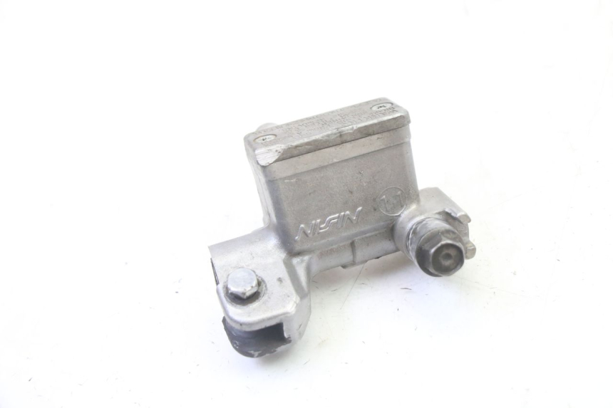 photo de MASTERCYLINDER ANTERIORE YAMAHA YZ 85 (2002 - 2018) - Primo piano tecnico