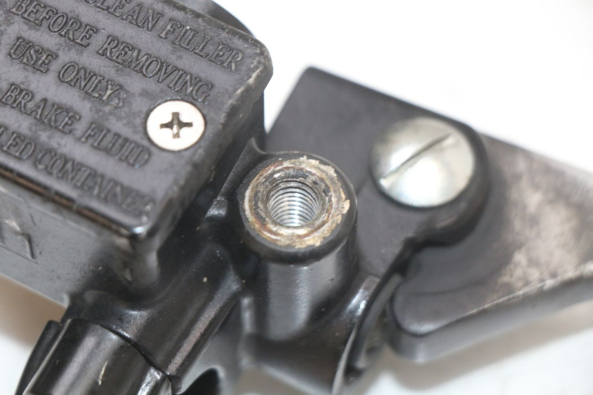 photo de MASTERCYLINDER ANTERIORE PIAGGIO ZIP 2T 50 (2009 - 2019) - Zoom sullo stato d'uso