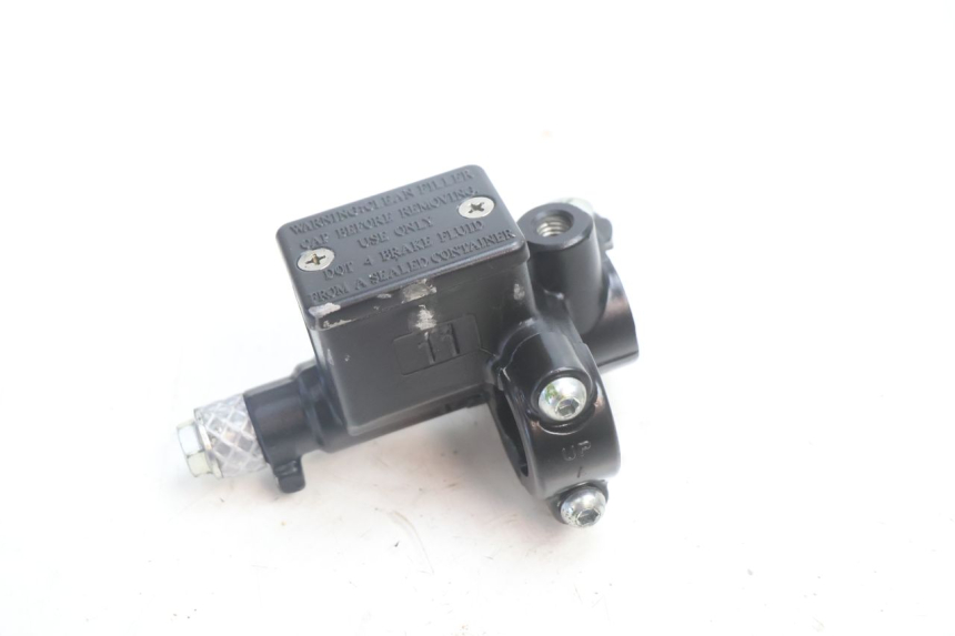 photo de MASTERCYLINDER ANTERIORE PIAGGIO ZIP 2T 50 (2009 - 2019) - Vista principale