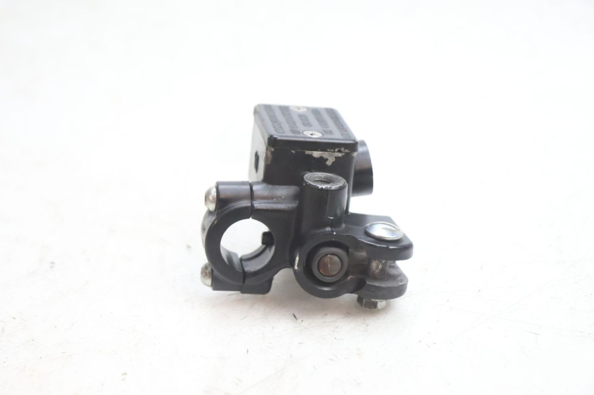 photo de MASTERCYLINDER ANTERIORE PIAGGIO ZIP 2T 50 (2009 - 2019) - Zoom sullo stato d'uso