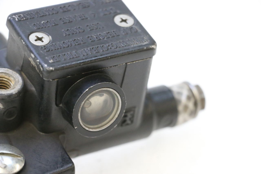 photo de MASTERCYLINDER ANTERIORE PIAGGIO ZIP 4T 50 (2018 - 2020) - Zoom sullo stato d'uso