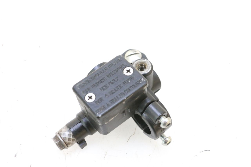photo de MASTERCYLINDER ANTERIORE PIAGGIO ZIP 4T 50 (2018 - 2020) - Altra angolazione