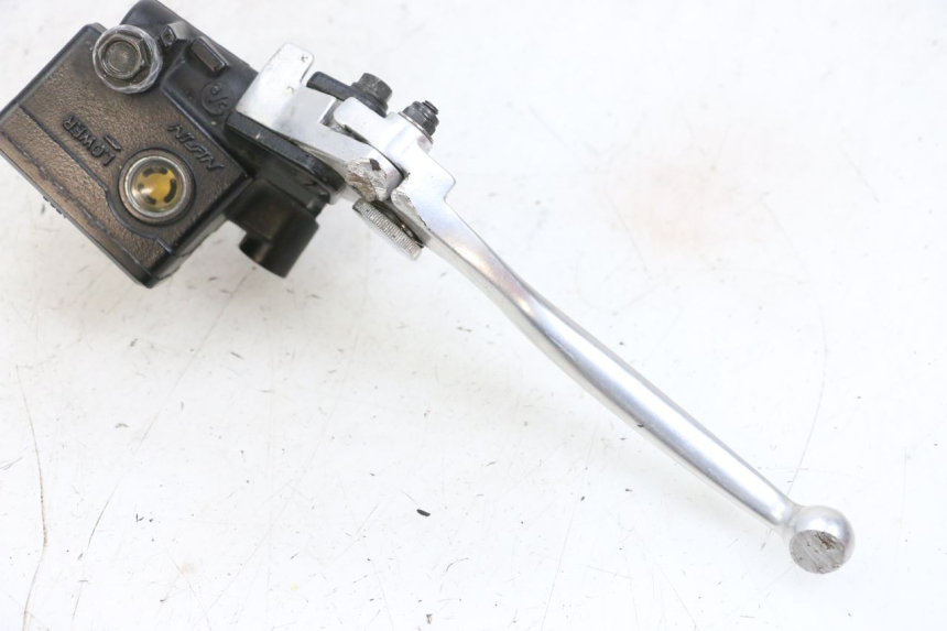 photo de POMPA FRENO ANTERIORE KAWASAKI ZR 7 750 (1999 - 2004) - Dettaglio del componente