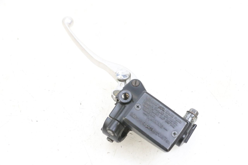 photo de CILINDRO FRIZIONE YAMAHA FJR ABS 1300 (2006 - 2012) - Primo piano tecnico