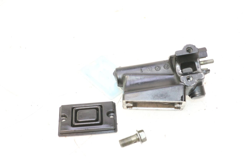 photo de POMPA FRIZIONE YAMAHA FJR 1300 (2001 - 2005) - Altra vista dell'articolo