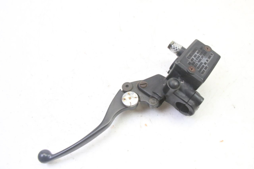 photo de POMPA FRIZIONE TRIUMPH SPRINT 900 (1995 - 1998) - Altra angolazione