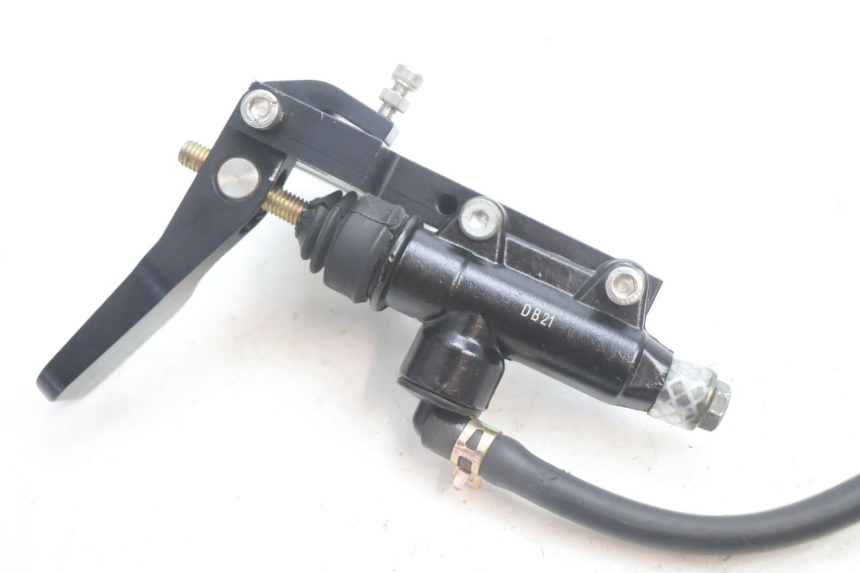 photo de POMPA FRIZIONE CAN-AM SPYDER RS 1000 (2008 - 2012) - Primo piano tecnico