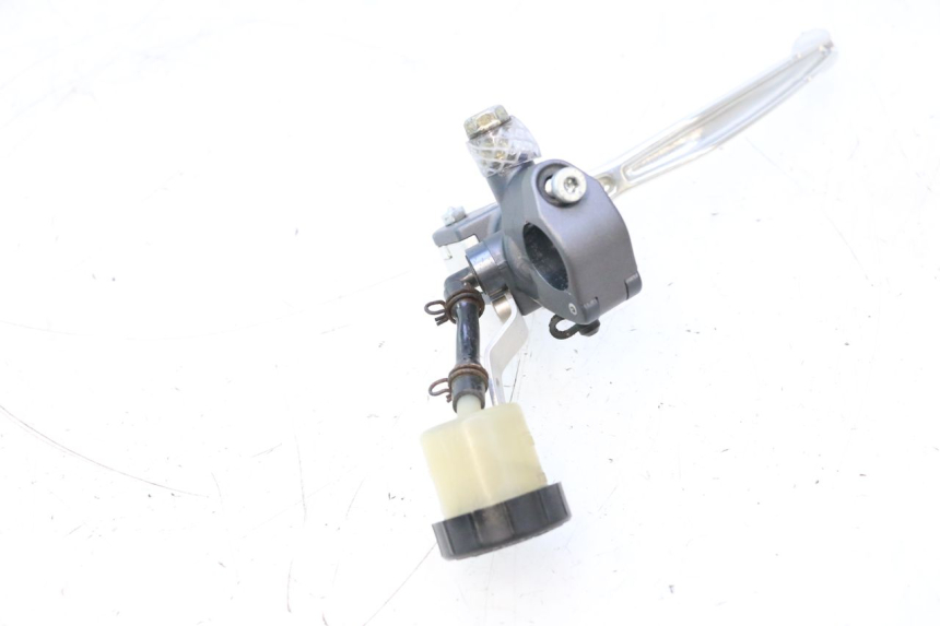 photo de POMPA FRIZIONE DUCATI SS IE DS CARENEE 1000 (2002 - 2006) - Ricambio usato controllato