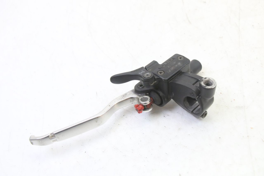 photo de POMPA FRIZIONE KTM SUPERENDURO R 950 (2005 - 2009) - Primo piano tecnico