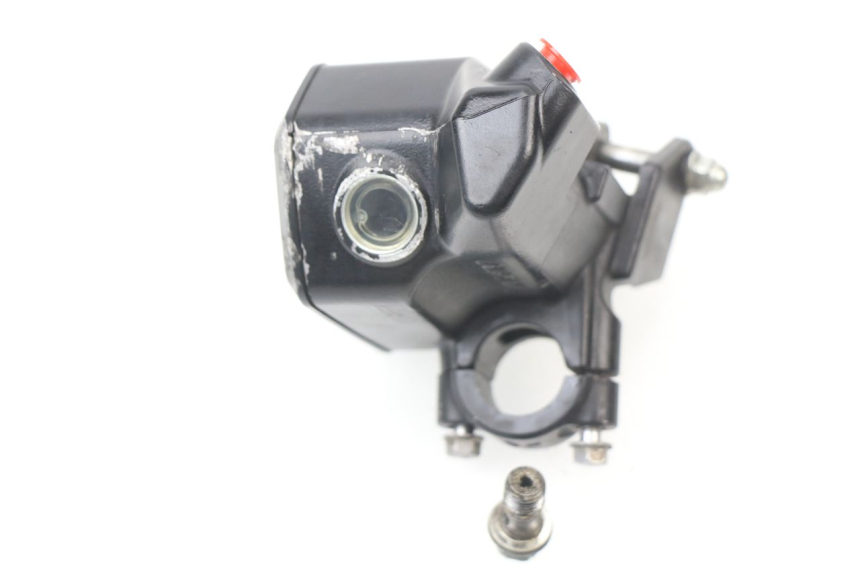 photo de POMPA FRIZIONE HONDA VFR F 1200 (2010 - 2015) - Altra angolazione