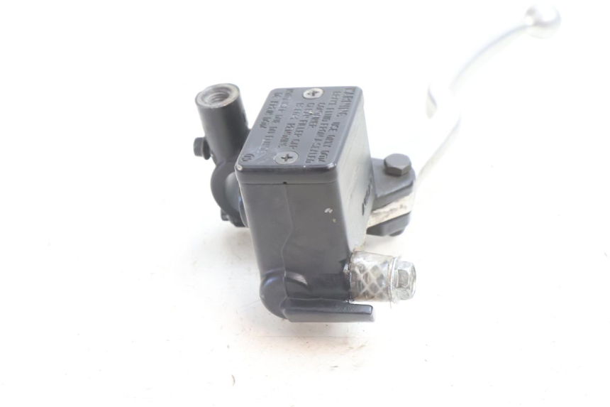 photo de MASTERCYLINDER FRENO POSTERIORE SUZUKI BURGMAN 125 (2007 - 2014) - Stato della superficie e materiale