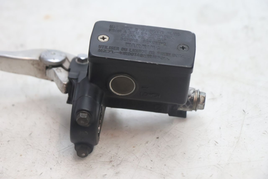 photo de POMPA FRENO POSTERIORE SUZUKI BURGMAN EXECUTIVE ABS 650 (2006 - 2012) - Altra angolazione