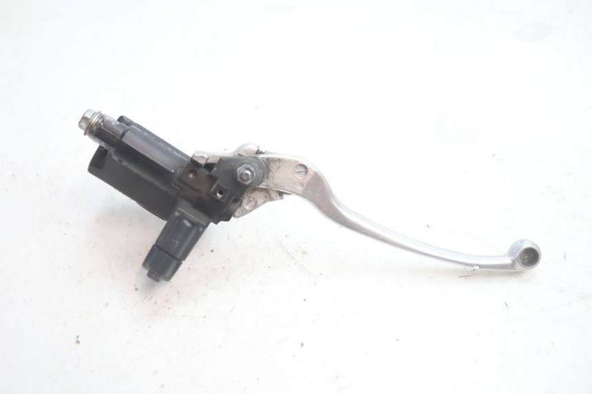 photo de POMPA FRENO POSTERIORE SUZUKI BURGMAN EXECUTIVE ABS 650 (2006 - 2012) - Stato della superficie e materiale