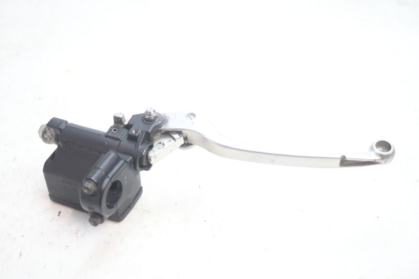 photo de POMPA FRENO POSTERIORE SUZUKI BURGMAN EXECUTIVE ABS 650 (2006 - 2012) - Stato della superficie e materiale