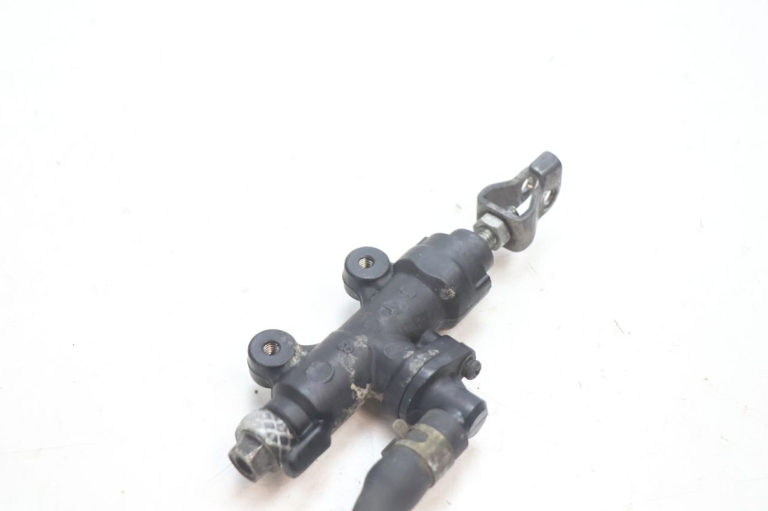 photo de POMPA FRENO POSTERIORE HONDA CB F HORNET 600 (2005 - 2006) - Ricambio usato controllato