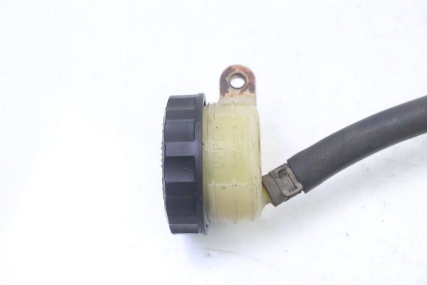 photo de MASTERCYLINDER FRENO POSTERIORE HONDA CBR RR FIREBLADE 900 (1992 - 1994) - Primo piano tecnico