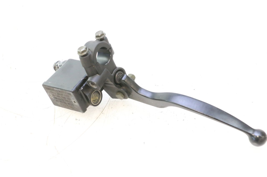 photo de MASTERCYLINDER FRENO POSTERIORE PEUGEOT CITYSTAR 2T 50 (2018 - 2021) - Altra angolazione