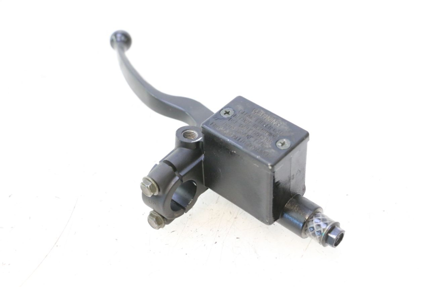photo de MASTERCYLINDER FRENO POSTERIORE PEUGEOT CITYSTAR 2T 50 (2018 - 2021) - Dettagli dei punti di fissaggio