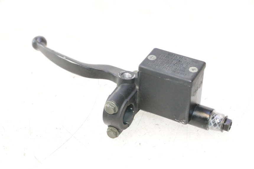 photo de MASTERCYLINDER FRENO POSTERIORE PEUGEOT CITYSTAR 2T 50 (2018 - 2021) - Altra angolazione