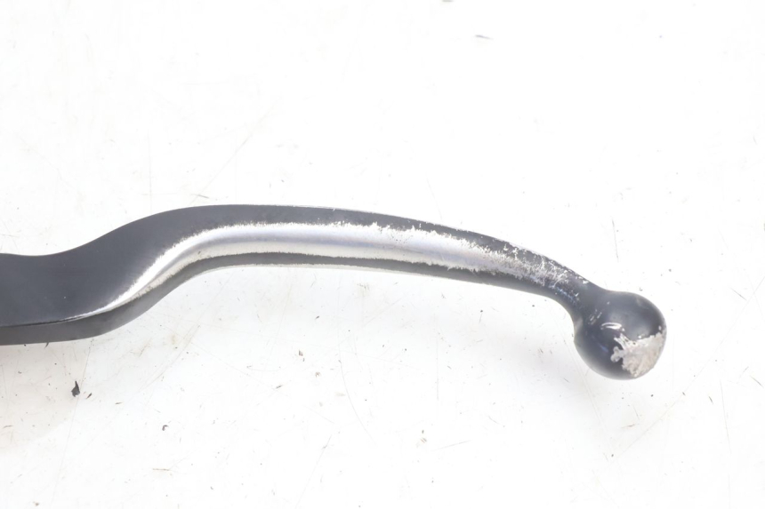 photo de MASTERCYLINDER FRENO POSTERIORE PEUGEOT CITYSTAR 125 (2011 - 2017) - Dettagli dei punti di fissaggio