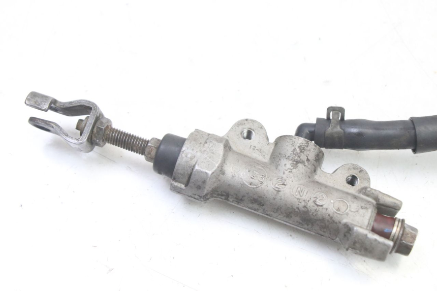 photo de POMPA FRENO POSTERIORE HONDA CR 85 (2003 - 2007) - Dettaglio del componente