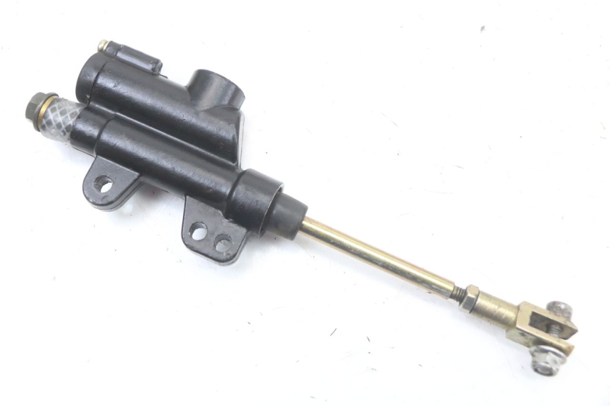 photo de MASTERCYLINDER FRENO POSTERIORE CCR DIRT BIKE 125 - Altra angolazione