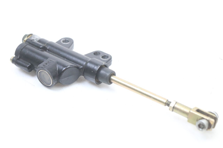 photo de MASTERCYLINDER FRENO POSTERIORE CCR DIRT BIKE 125 - Primo piano tecnico