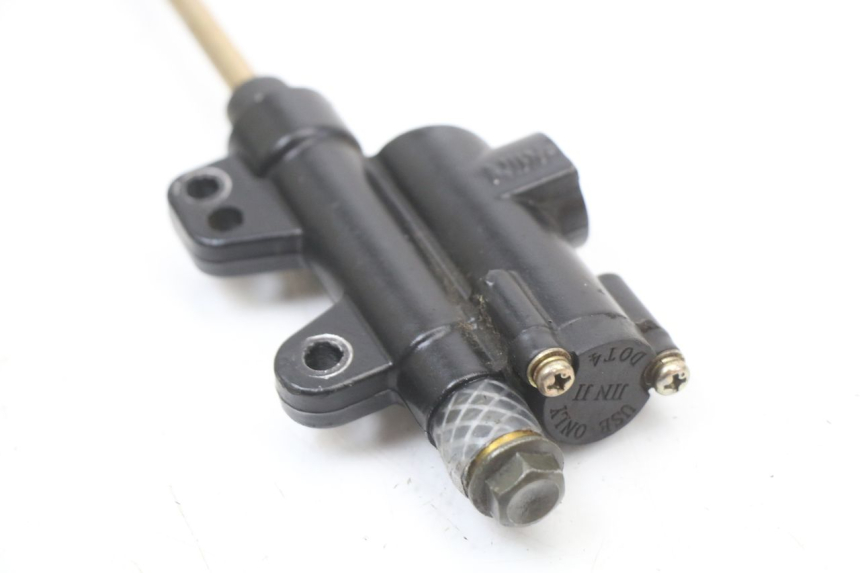 photo de MASTERCYLINDER FRENO POSTERIORE CCR DIRT BIKE 125 - Dettagli dei punti di fissaggio