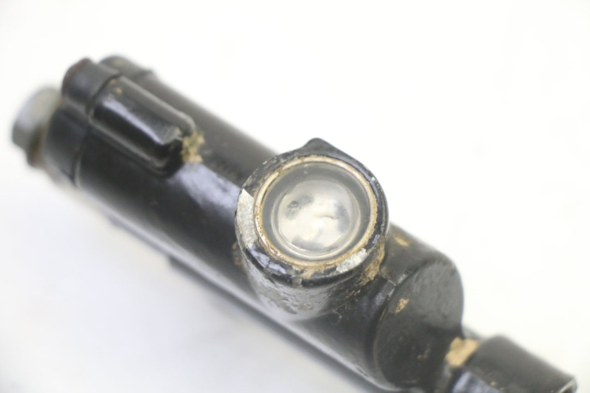 photo de MASTRO CILINDRO FRENO POSTERIORE PROBIKE DIRT 140 - Dettagli dei punti di fissaggio