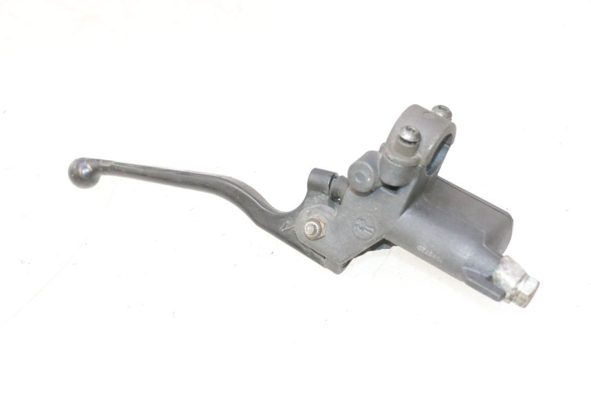 photo de MASTERCYLINDER FRENO POSTERIORE PEUGEOT ELYSTAR 50 (2002 - 2014) - Primo piano tecnico