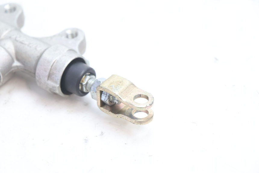 photo de CILINDRO PRINCIPALE POSTERIORE KAWASAKI ER-6 ER6 N 650 (2005 - 2009) - Altra angolazione