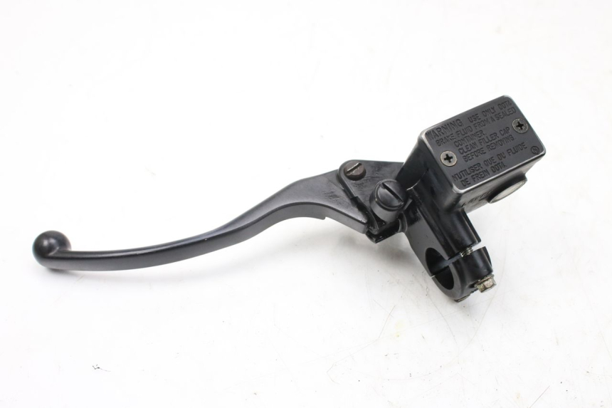 photo de MASTERCYLINDER FRENO POSTERIORE HONDA FES S-WING SWING ABS 125 (2007 - 2015) - Primo piano tecnico